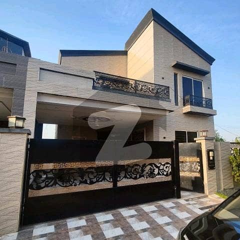 Ideal House Is Available For Rent In Divine Gardens