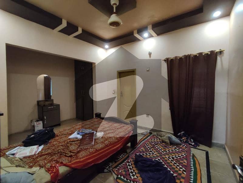 گلستانِِ جوہر ۔ بلاک 19 گلستانِ جوہر,کراچی میں 3 کمروں کا 6 مرلہ مکان 2.75 کروڑ میں برائے فروخت۔