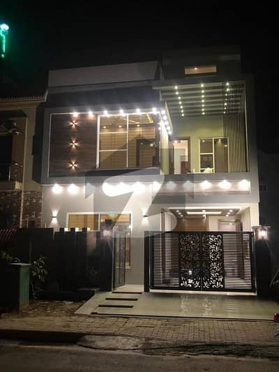 5 Marla Beautifully Built House For Sale In Jinnah Block Bahria Town Lahore