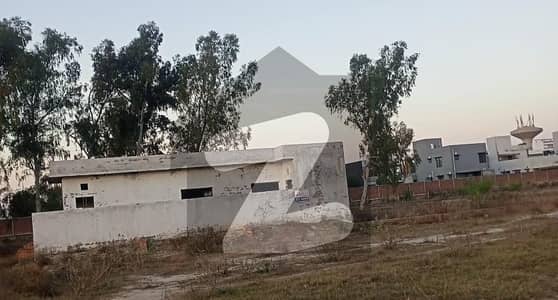 1 Kanal Farm House for Sale at Govt Officer Cooperative Society