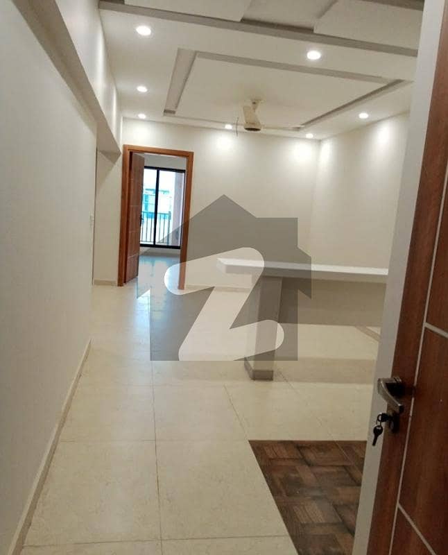 Bahria Enclave Islamabad Sector H The Galleria Three Bed Gold Inner Face Appartment for Sale