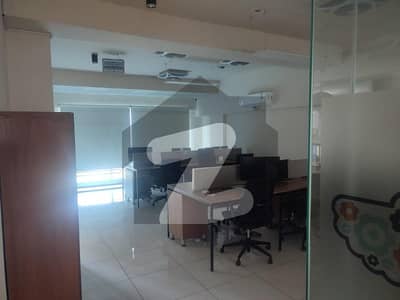 100 YARDS FURNISHED OFFICE BUILDING FOR RENT