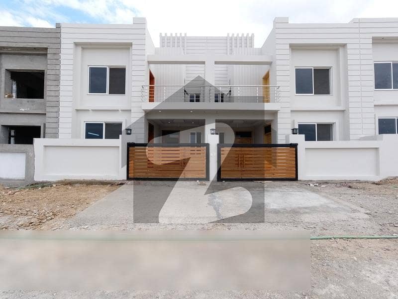 1250 Square Feet House Ideally Situated In Airport Green Garden - Block B