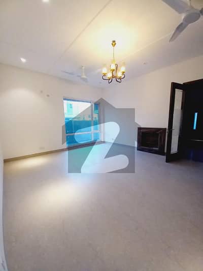 1 Kanal Excellent Location House For Rent In DHA Phase 6