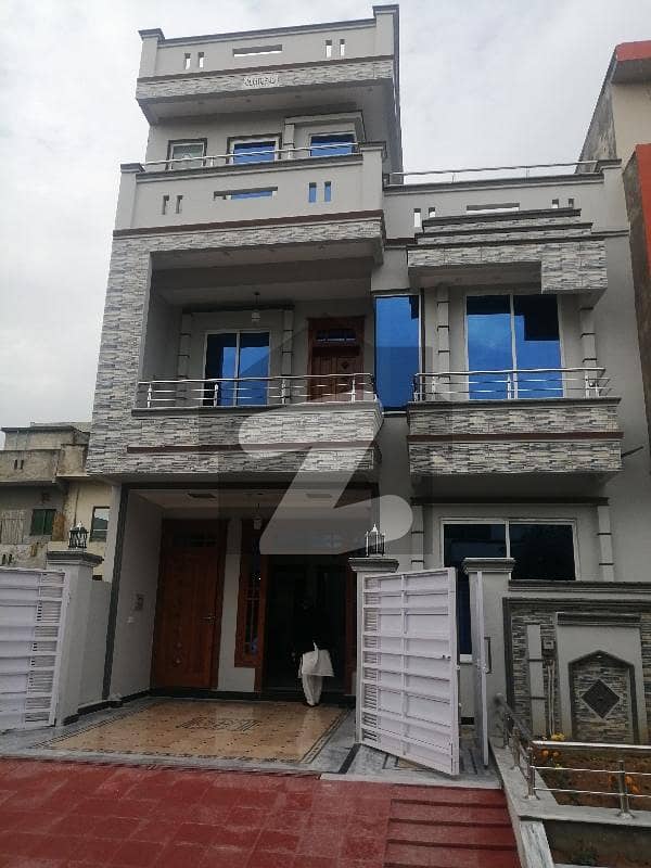 25x40 Beautifull used House For Sale In G-13 at best location