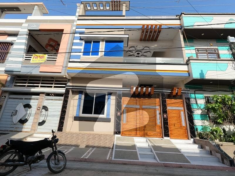Prime Location 120 Square Yards House available for sale in Saadi Town if you hurry