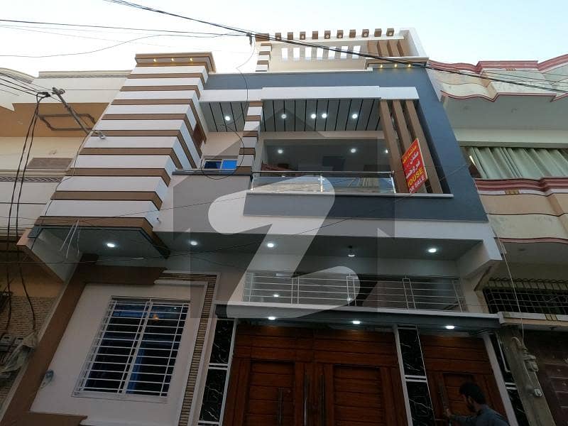 سعدی ٹاؤن سکیم 33,کراچی میں 4 کمروں کا 5 مرلہ مکان 2.2 کروڑ میں برائے فروخت۔