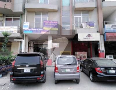 Flat In Johar Town Phase 2 Block H3 Sized 700 Square Feet Is Available