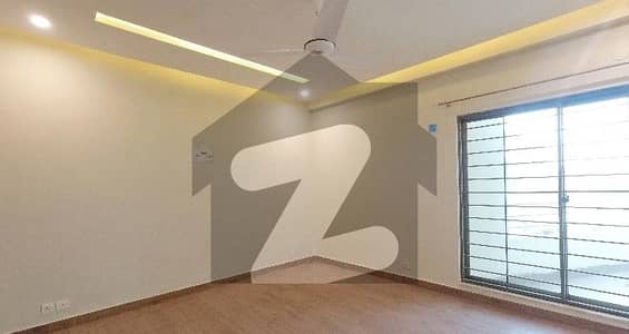 10 Marla Flat For Sale In Rs. 35000000 Only