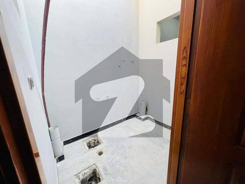 جی ۔ 9/3 جی ۔ 9,اسلام آباد میں 4 کمروں کا 14 مرلہ مکان 9.0 کروڑ میں برائے فروخت۔