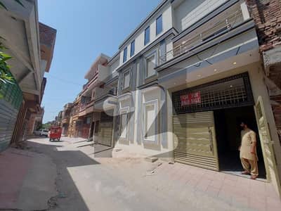 مدینہ ٹاؤن کینال روڈ,رحیم یار خان میں 5 کمروں کا 4 مرلہ مکان 85.0 لاکھ میں برائے فروخت۔