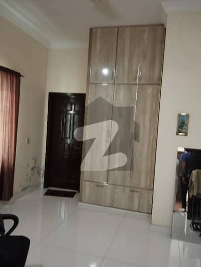 12 MARLA. HOUSE FOR RENT ONLY FAMILY USE VIP LOCATION NEAR ALLAH HO CHOWK PIA ROOD COLLEGE ROOD