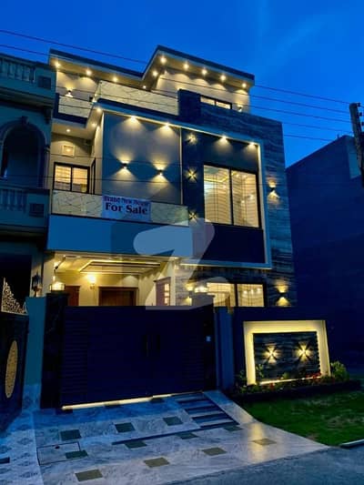 5 Marla Brand New Ultra Modern Design Triple Storey House For Sale In Tariq Garden