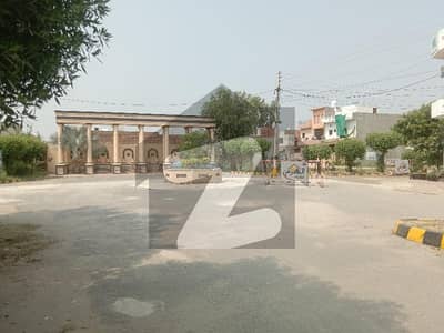 الحرم گارڈن ۔ بلاک سی الحرم گارڈن,لاہور میں 3 مرلہ رہائشی پلاٹ 15.15 لاکھ میں برائے فروخت۔
