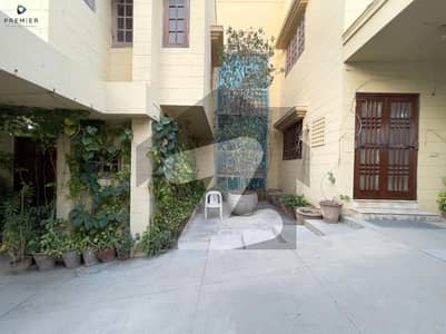 ڈی ایچ اے فیز 6 ڈی ایچ اے ڈیفینس,کراچی میں 6 کمروں کا 2 کنال مکان 19.5 کروڑ میں برائے فروخت۔