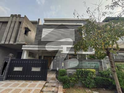 7 Marla Slightly Used House Available For Rent In DHA Phase 6 Lahore