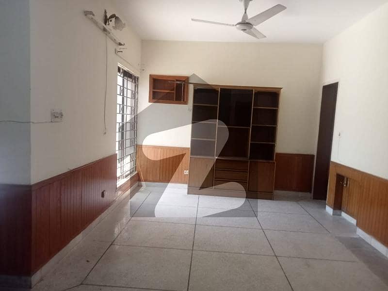 12 Marla Col House Available for Rent in Askari 14