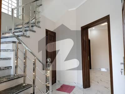 *BRAND NEW MODERN HOUSE FOR SALE IN G-13/2 ISLAMABAD*