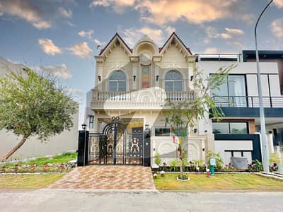 5 MARLA LAVISH & ORNATE HOUSE FOR SALE IN DHA PHASE 9 TOWN