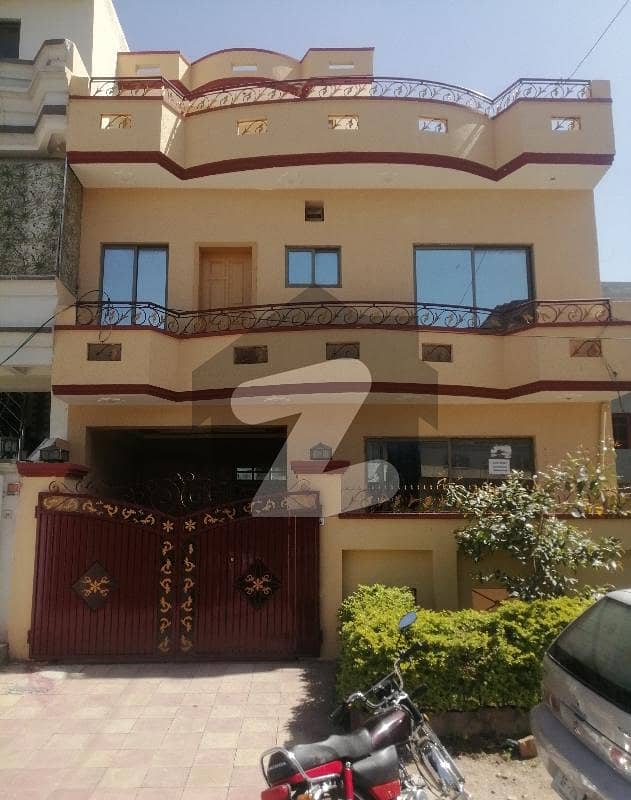 25x40 Ground Portion for rent in G13 at best location