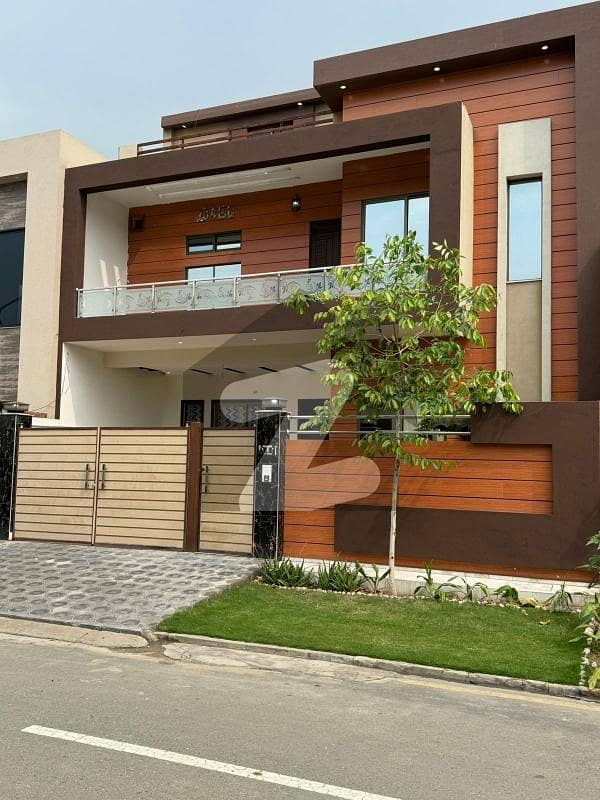 Prime Location 7 Marla Spacious House Is Available In Sitara Gold City For sale