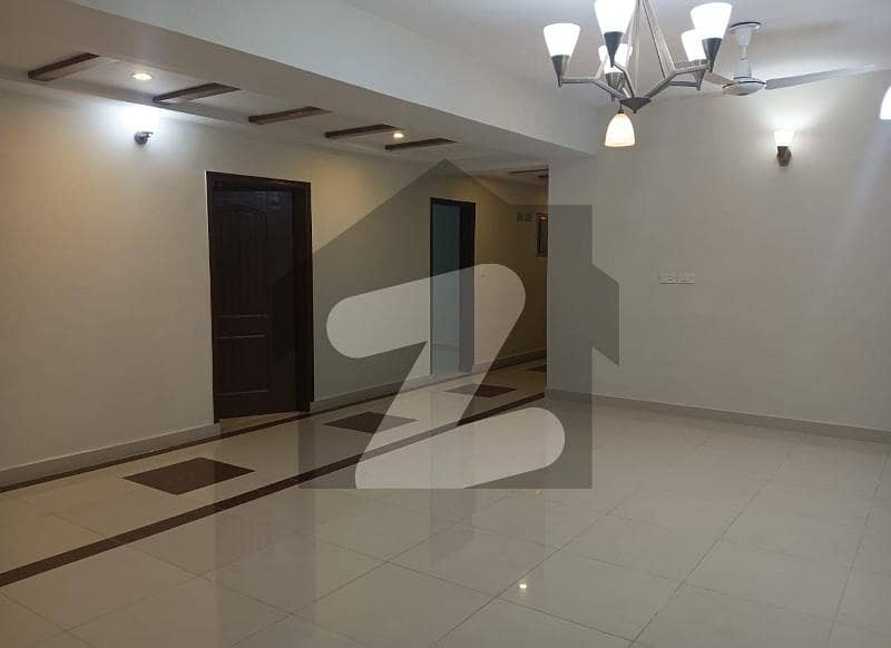 10 Marla 3 bed Apartment is Available for rent in askari 11 Lahore
