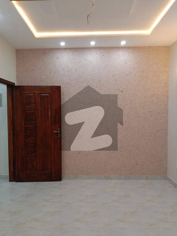الفلاح ٹاؤن لاہور میں 3 کمروں کا 2 مرلہ مکان 66.0 لاکھ میں برائے فروخت۔