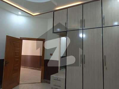 خیابان نوید سرگودھا میں 3 کمروں کا 3 مرلہ مکان 95.0 لاکھ میں برائے فروخت۔