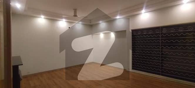 Kanal House On Very Low Budget In DHA Phase 5-Lahore (For Rent)