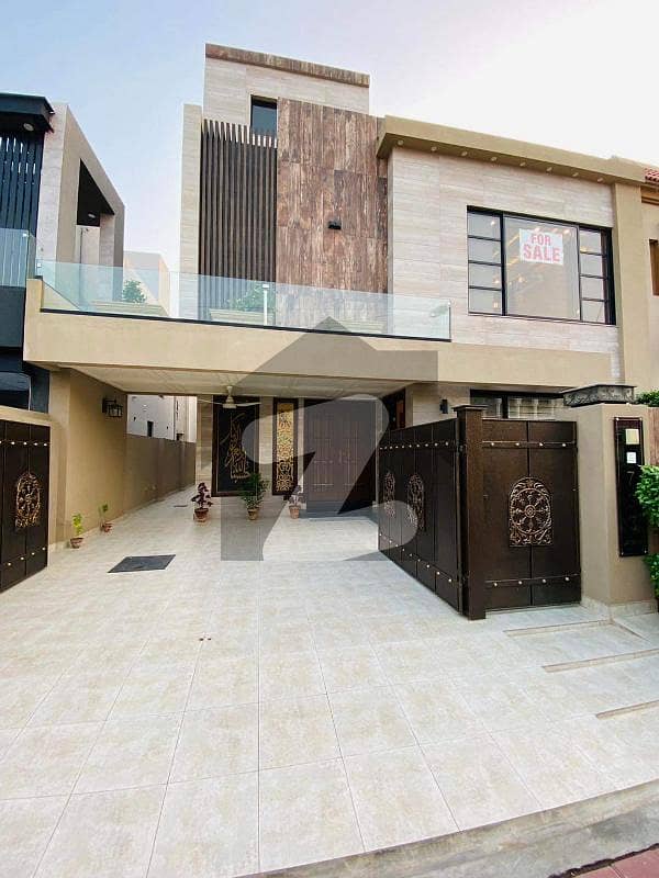 Luxurious Designer 10 Marla Semi Furnished House For Sale in Bahria Town Lahore