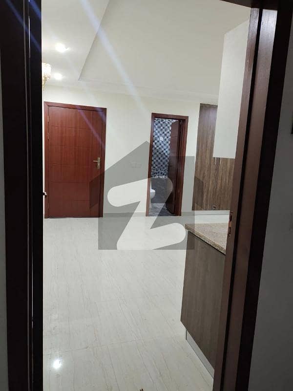 ONE BED STUDIO LUXURY APPARTMENT FOR SALE GULBERG HEIGHTS GULBERG GREEN ISLAMABAD