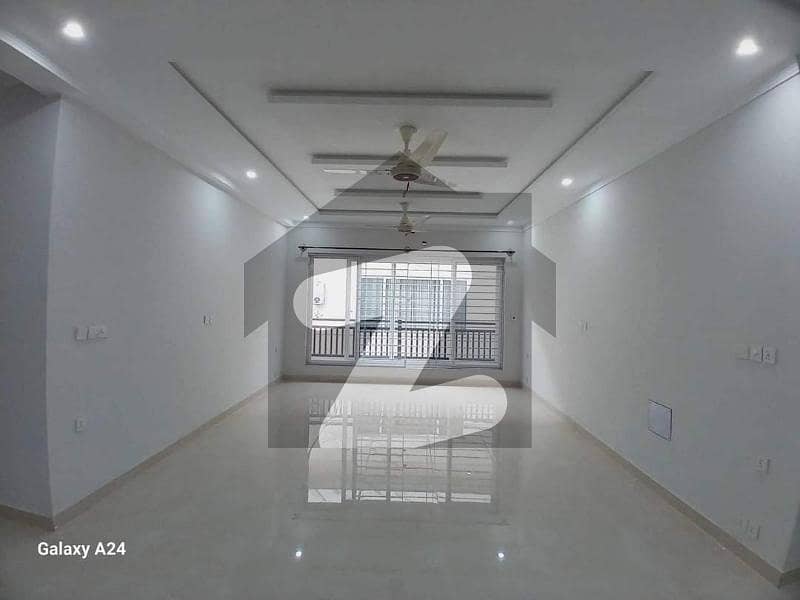 1 Kanal Brand New Independent Upper Portion Available For Rent In DHA 1, ISLAMABAD