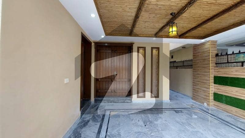 10 Marla House Available For Sale In Bahria Town Phase 3