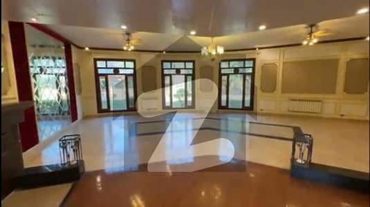 ایف ۔ 6 اسلام آباد میں 10 کمروں کا 4 کنال مکان 11.8 ارب میں برائے فروخت۔