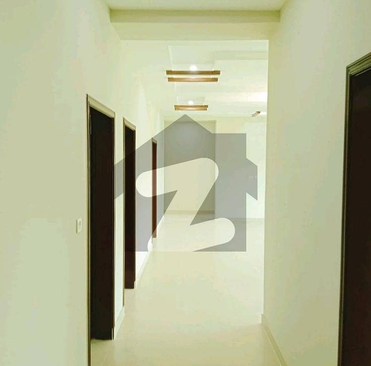عسکری 11 ۔ سیکٹر بی عسکری 11,عسکری,لاہور میں 3 کمروں کا 10 مرلہ فلیٹ 83.0 ہزار میں کرایہ پر دستیاب ہے۔
