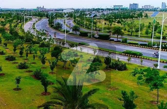 Gulberg Greens 4 Kanal Develop Possession Farmhouse Plot For Sale With Complete Boundary Wall - Block-E, Gulberg Greens Islamabad.