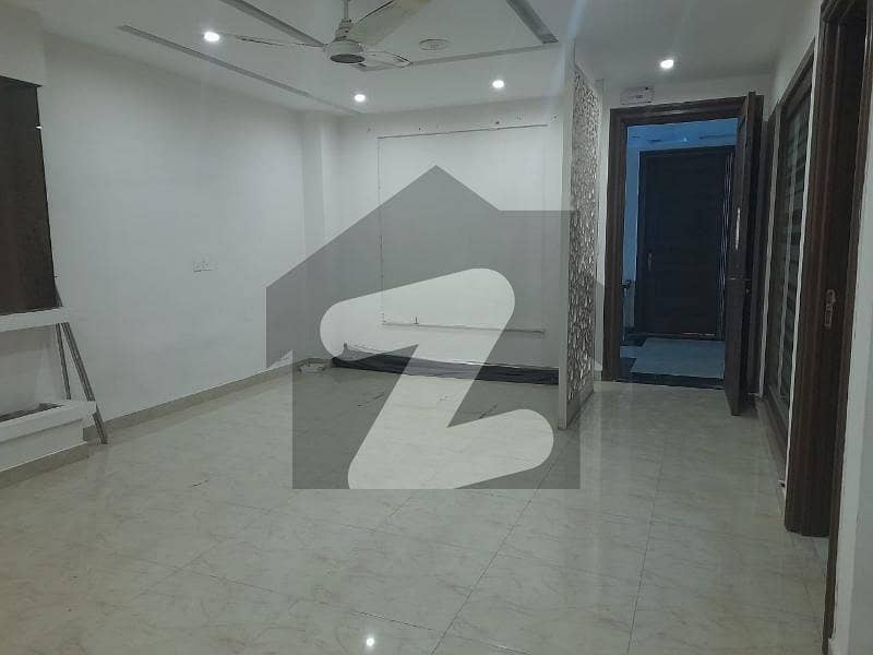 ڈی ایچ اے فیز 6 ڈیفنس (ڈی ایچ اے),لاہور میں 4 کمروں کا 7 مرلہ مکان 1.15 لاکھ میں کرایہ پر دستیاب ہے۔