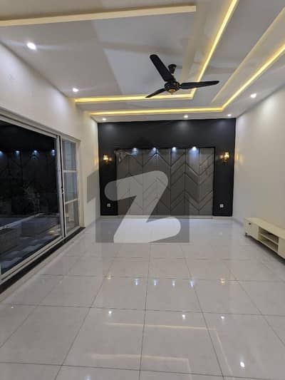 BRAND NEW VIP 1 KANAL Double Storey Double Unit Modern Stylish With Latest Accommodation Sami Commercial House Available For Sale In Main Boulevard Joher Town Lahore By Fast Property Services Lahore With Original Pics.
