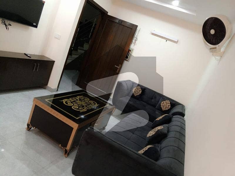 1 BED BRAND NEW FLAT FOR RENT IN BAHRIA TOWN LAHORE