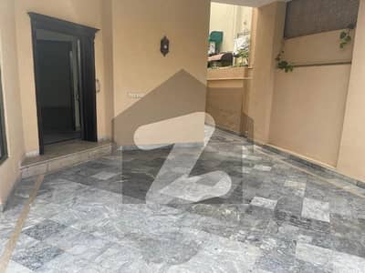 10 marla well maintained used house for sale in dha ph 4