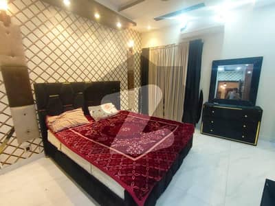 10 marla brand new luxury furnished upper portion available in bahria town lahore