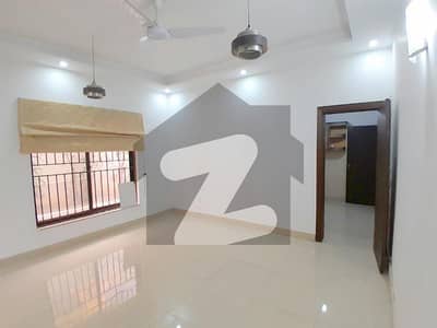 Like Brand New 5 Bedrooms House With Green Lawn In F-7 For Rent