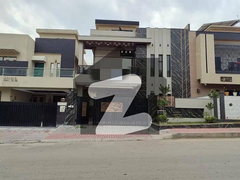 بحریہ ٹاؤن فیز 5 بحریہ ٹاؤن راولپنڈی,راولپنڈی میں 5 کمروں کا 10 مرلہ مکان 5.2 کروڑ میں برائے فروخت۔