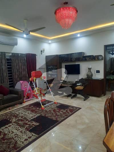 Near to Park 1 Kanal Luxury House For Rent M3 Lake City Lahore