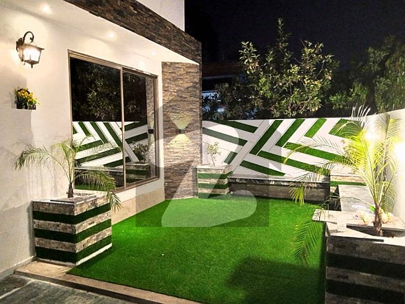 10 Marla slightly used Modern Design House For sale 10 Marla slightly used Modern Design House For sale