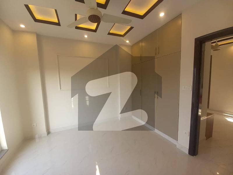 5 Marla Luxury Modern House For Rent in 9 Town DHA Lahore