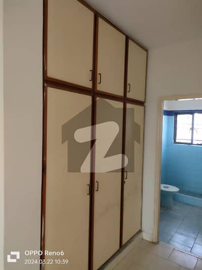 ایڈن ایوینیو ایڈن,لاہور میں 2 کمروں کا 12 مرلہ بالائی پورشن 60.0 ہزار میں کرایہ پر دستیاب ہے۔