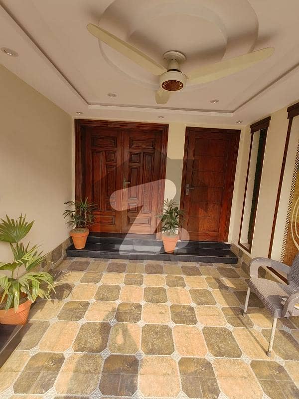 بحریہ ٹاؤن لاہور میں 3 کمروں کا 5 مرلہ مکان 75.0 ہزار میں کرایہ پر دستیاب ہے۔