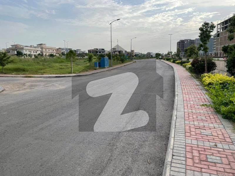 10 Marla Plot For Sale In D Block