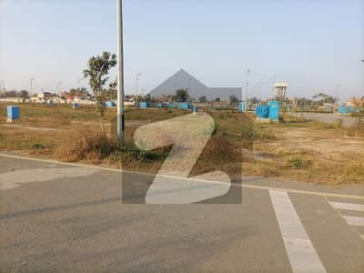 80ft Road Corner Plot No. 2601 Block B At Investor Rate For Sale In DHA 9 Town